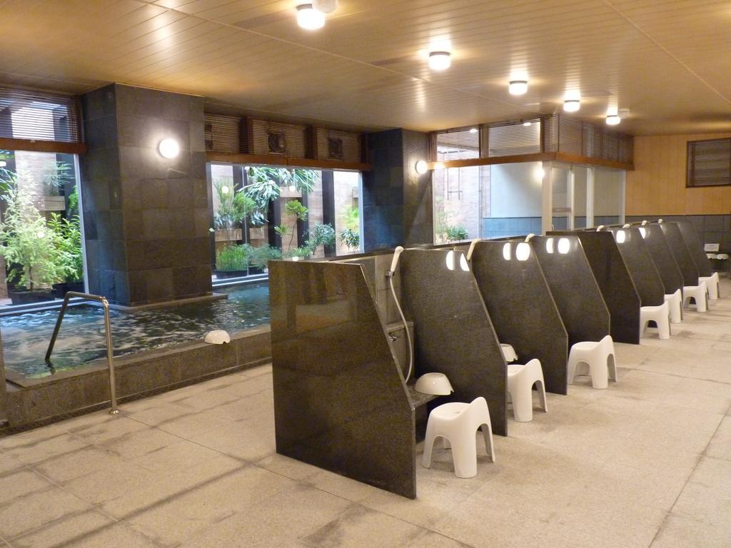 Nishitetsu Hotel Croom Hakata Fukuoka  Bagian luar foto