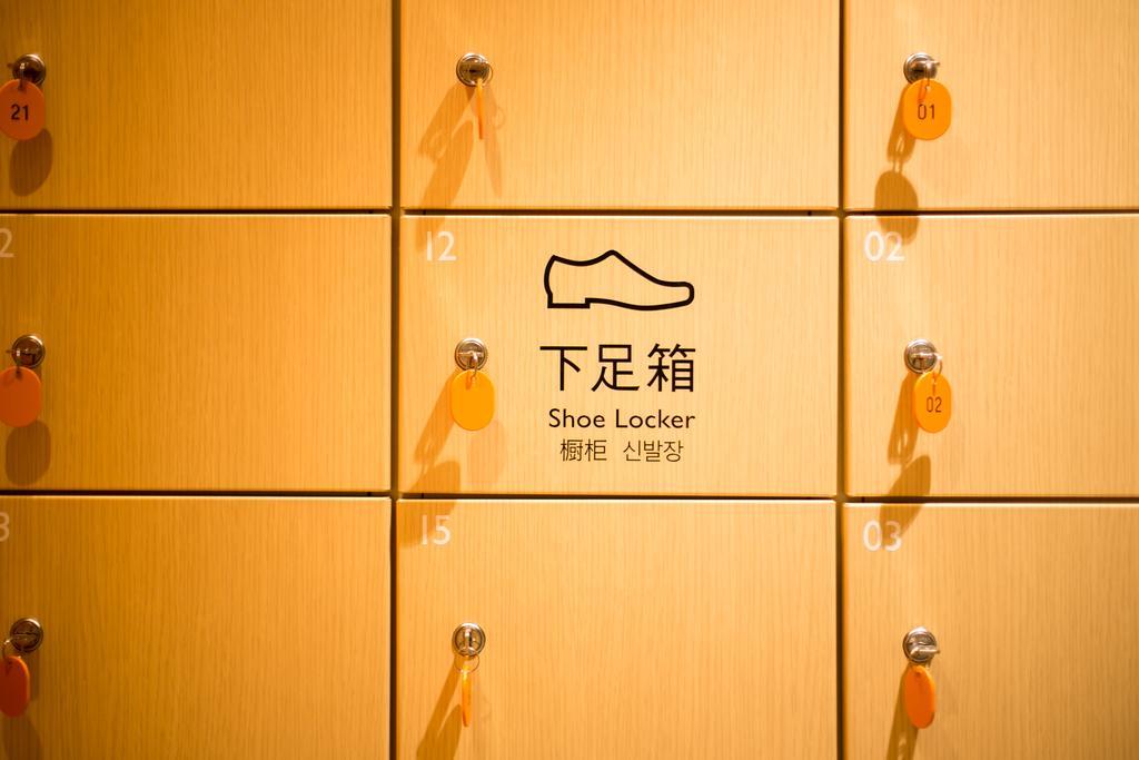 Nishitetsu Hotel Croom Hakata Fukuoka  Bagian luar foto