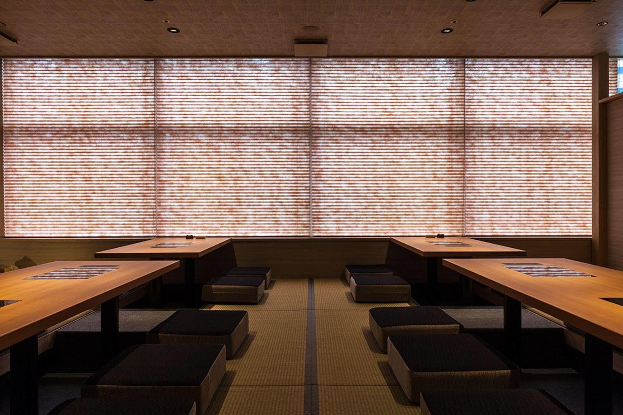 Nishitetsu Hotel Croom Hakata Fukuoka  Bagian luar foto